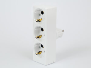 Trofazno-monofazni razvodnik (3x16A, 250V) – Razdelnik sa trofazne na 3 monofazne utičnice